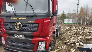 Shacman SX42584V324