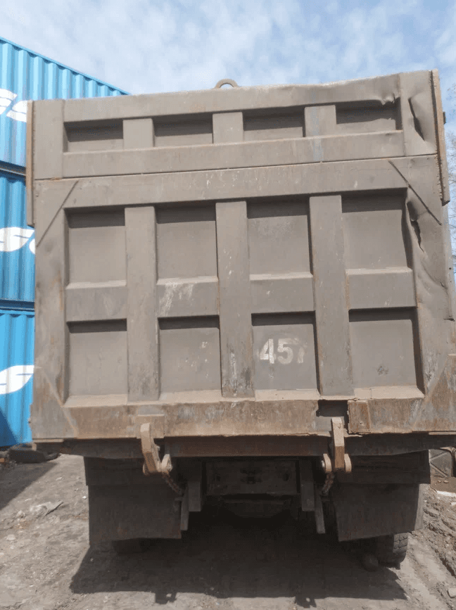 FAW CA3310P66K24T4E5 8х4,  46 356 км, 2023 года в лизинг
