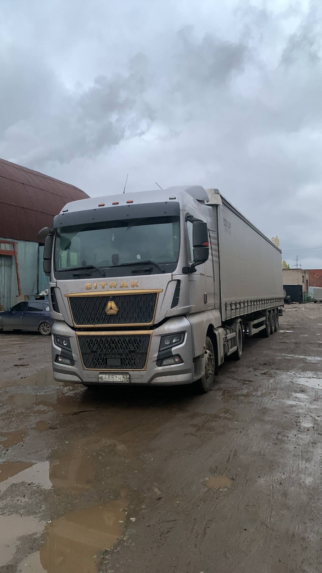 Sitrak C7H 4x2 ZZ4186V361HE