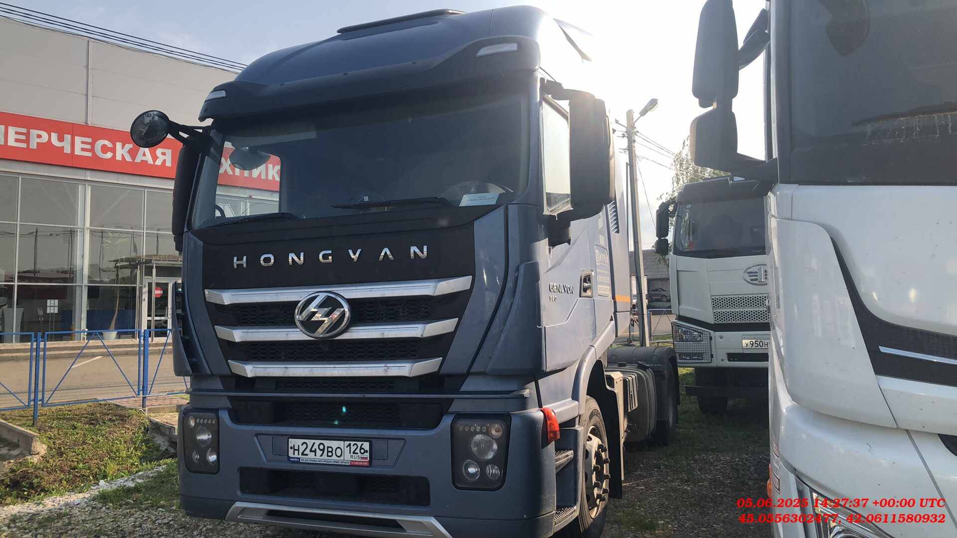 HONGYAN CQ4186HV52,  224 613 км, 2023 года в лизинг