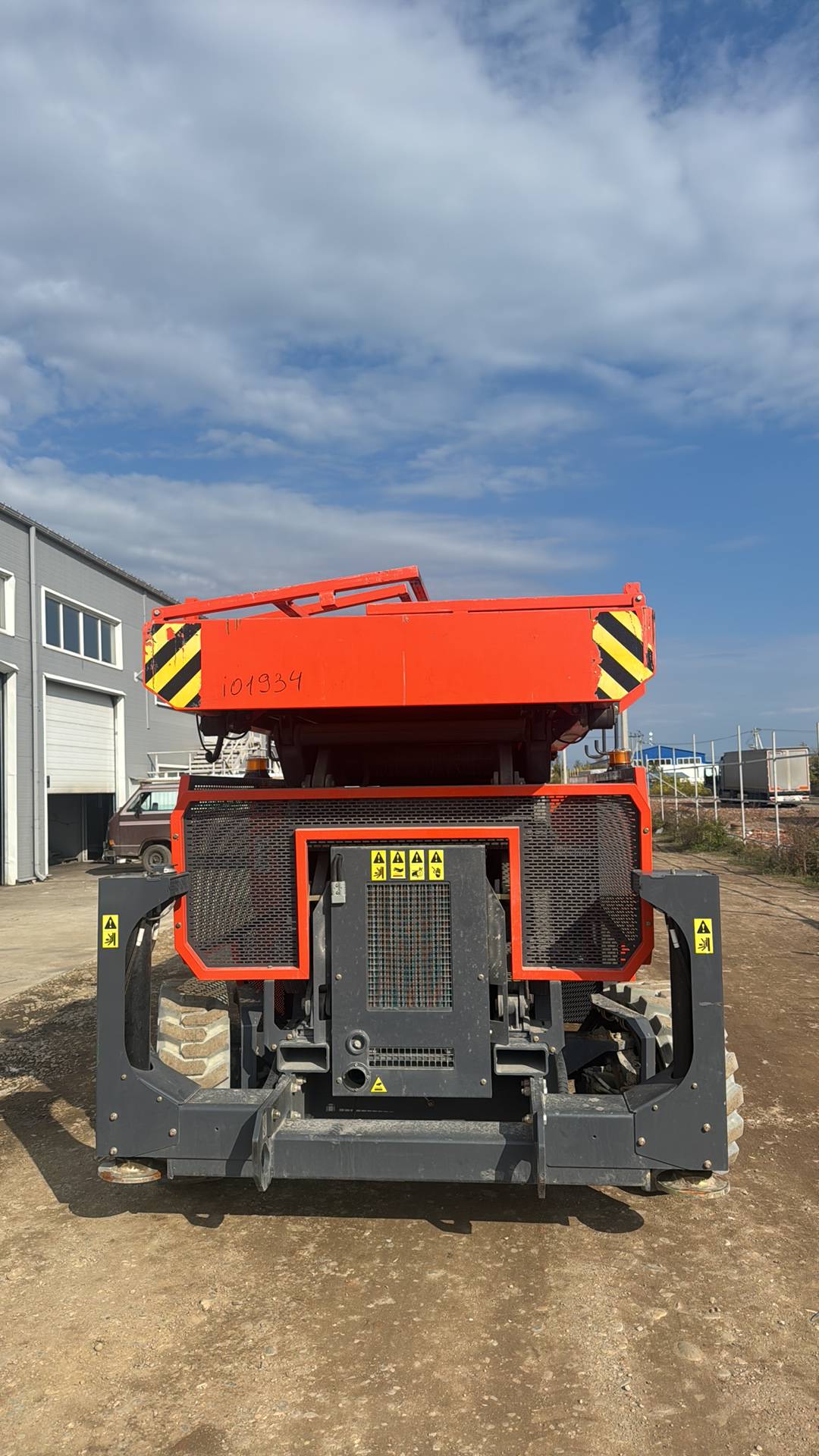 Dingli JCPT1823RTB Самоходный ножничный подъемник