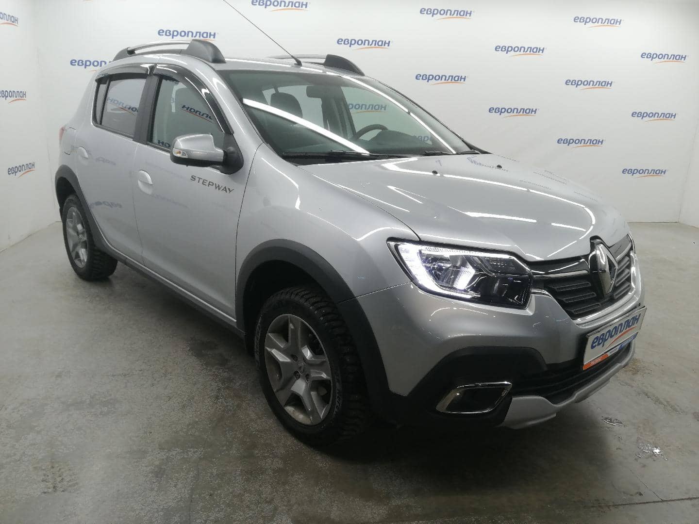 Renault Sandero Stepway,  9 290 км, 2021 года в лизинг