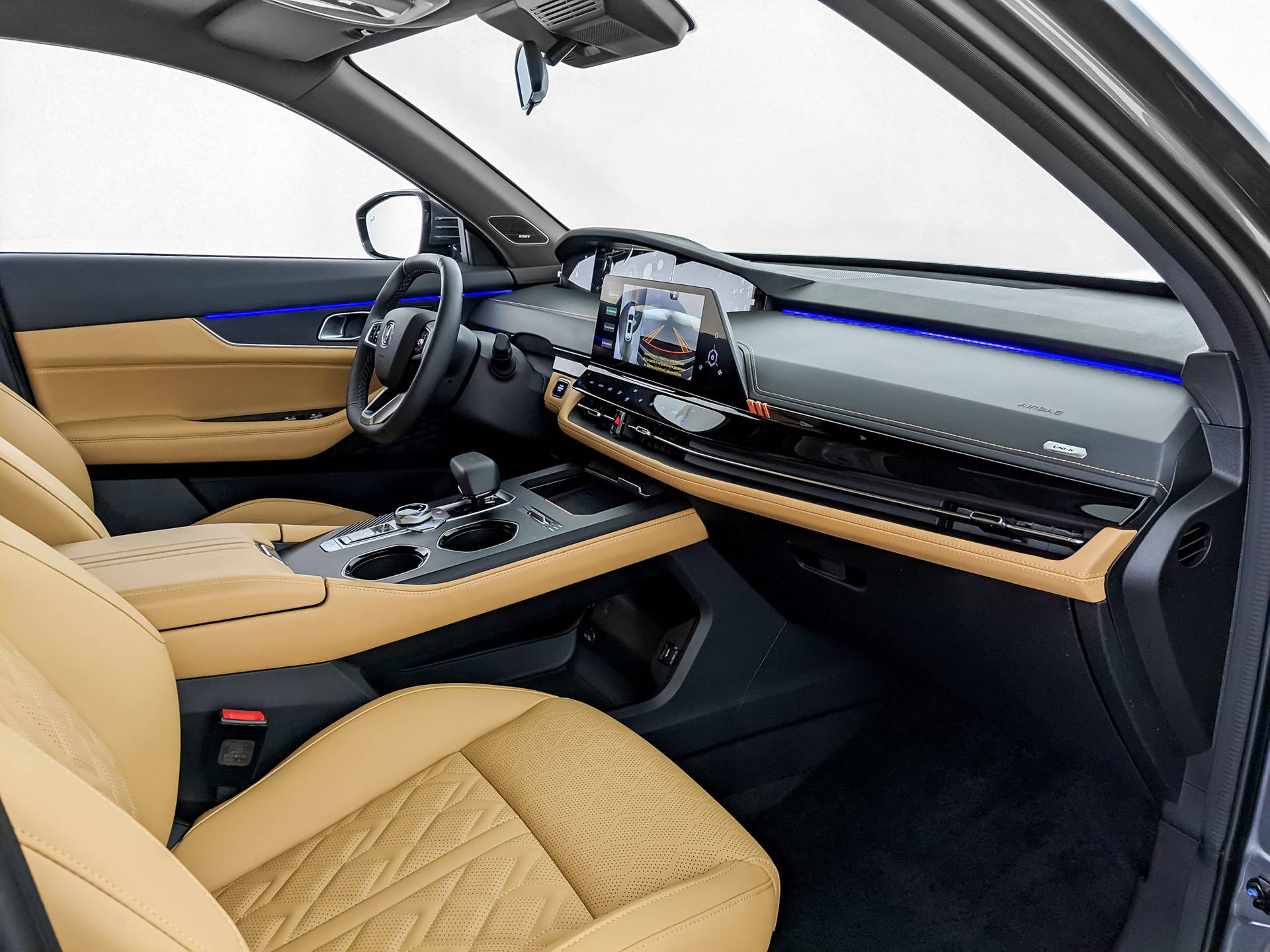 Changan Uni-K Tech 2.0 8AT AWD