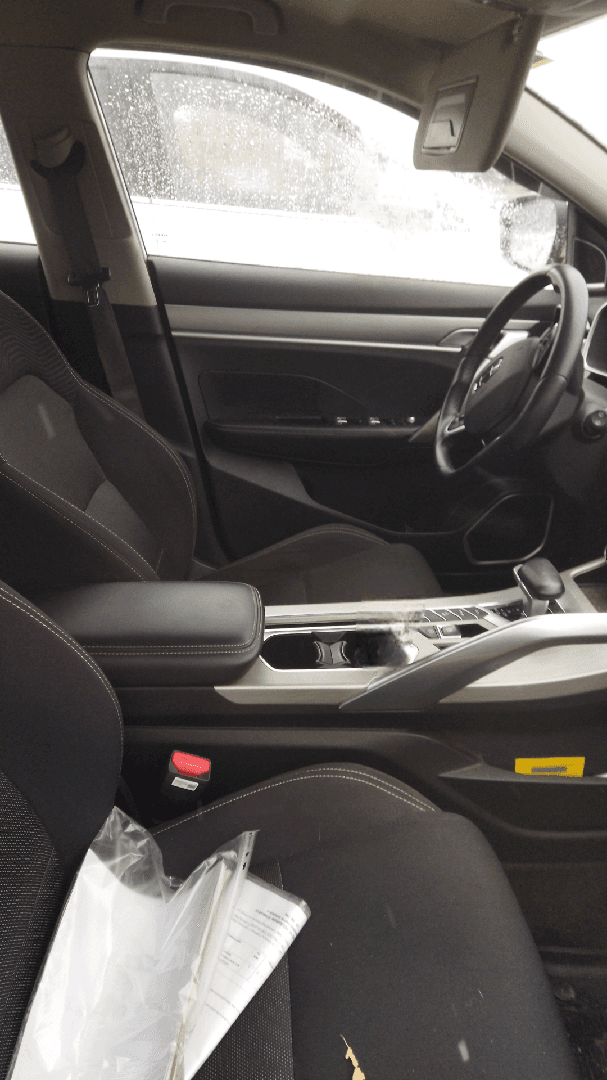 Geely Coolray,  100 000 км, 2023 года в лизинг