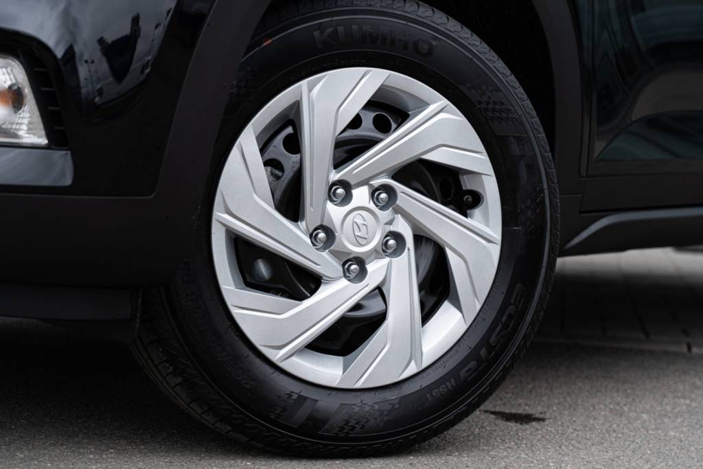 Solaris HC Lifestyle 2.0 6AT 4WD