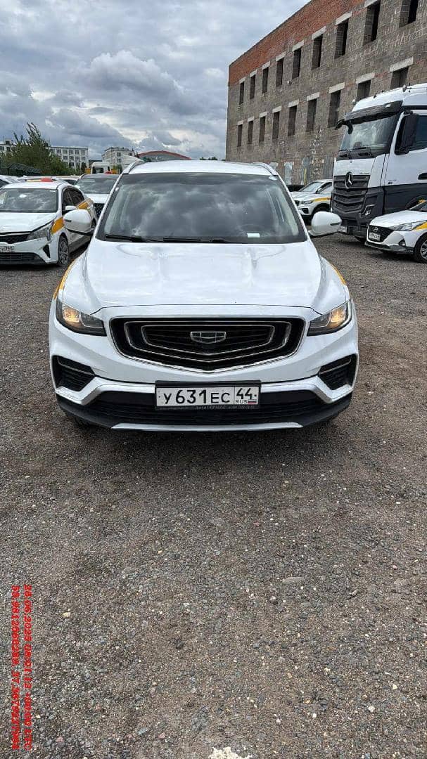 Geely Atlas Pro,  143 036 км, 2023 года в лизинг