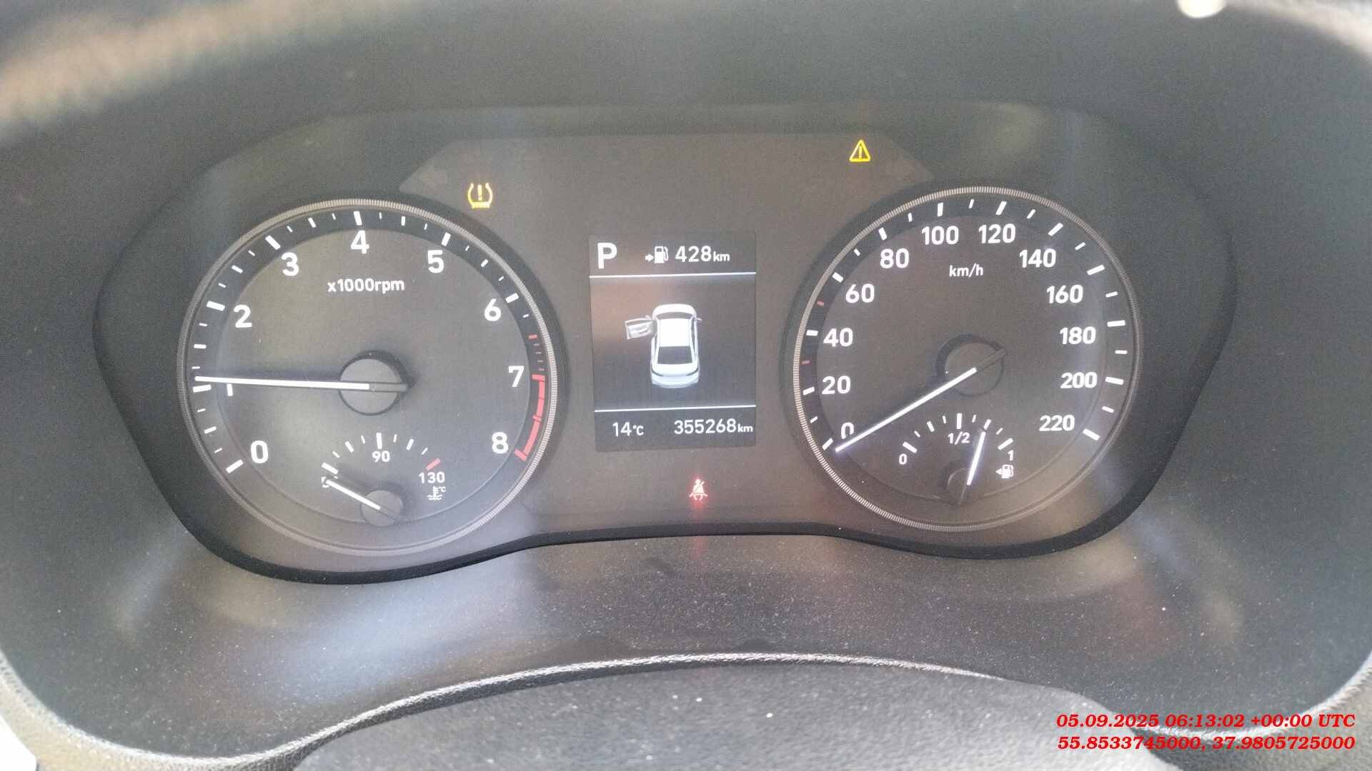 Hyundai Solaris,  355 268 км, 2019 года в лизинг