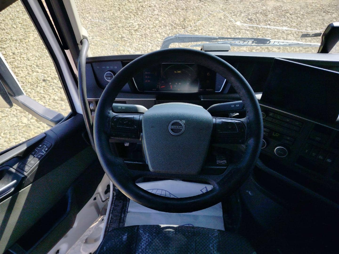 Volvo FH42T 500 4x2 (Globetrotter),  449 584 км, 2023 года в лизинг