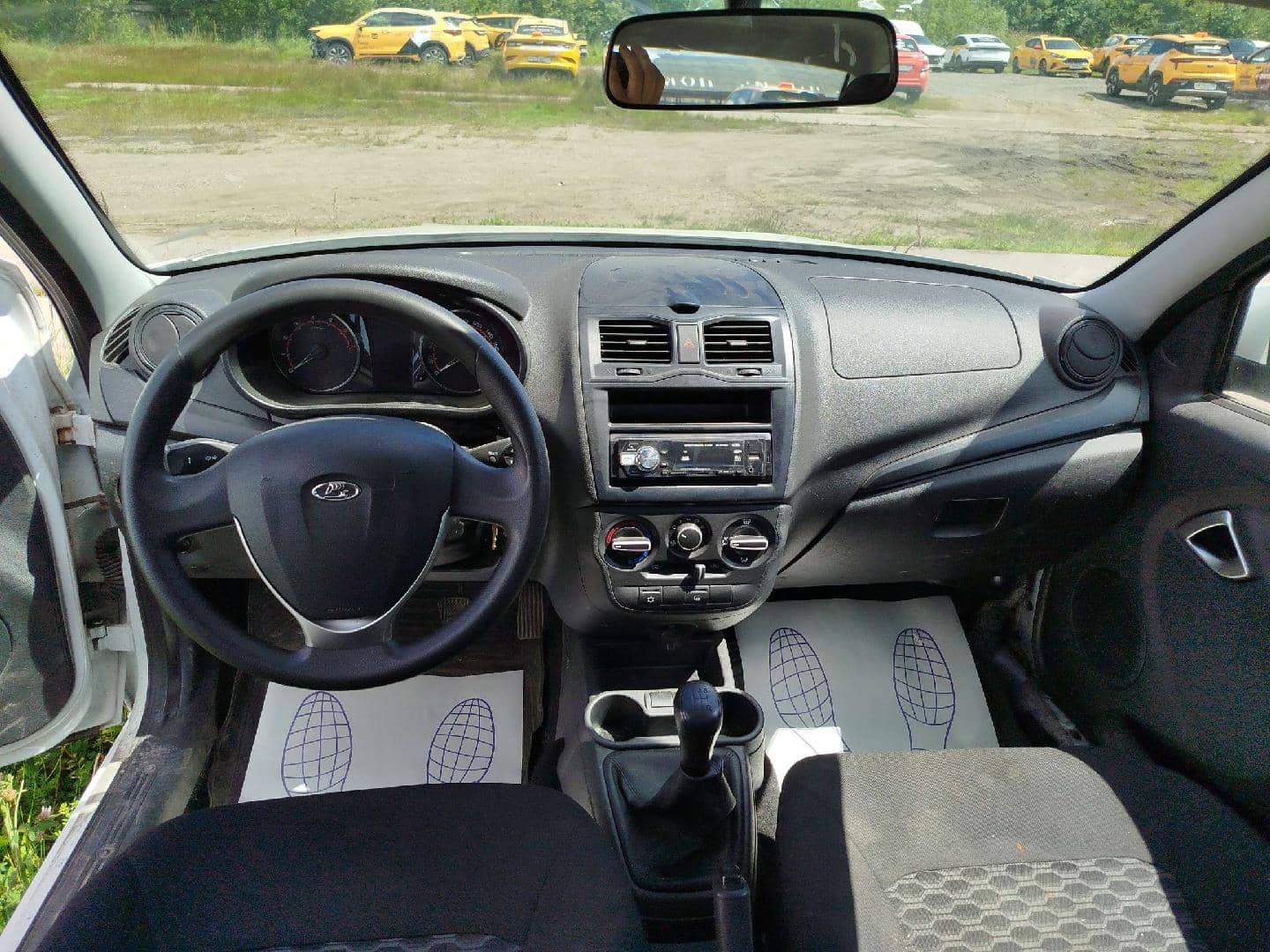 Lada Granta седан,  75 000 км, 2023 года в лизинг