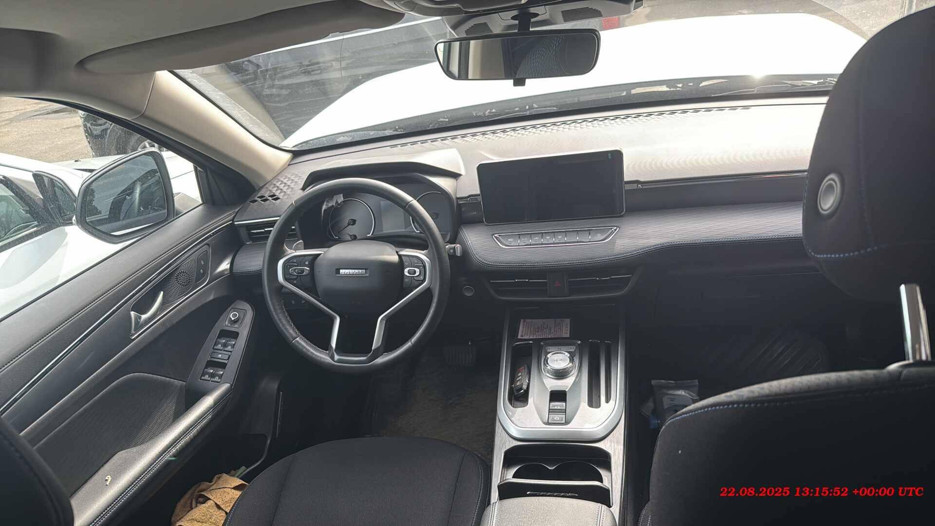 Haval Jolion,  70 000 км, 2024 года в лизинг