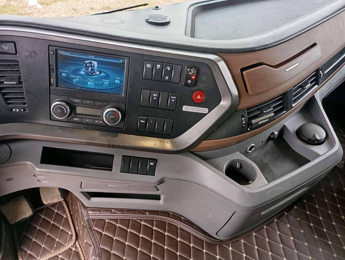 DongFeng GX DFH4180 4x2,  656 757 км, 2024 года в лизинг
