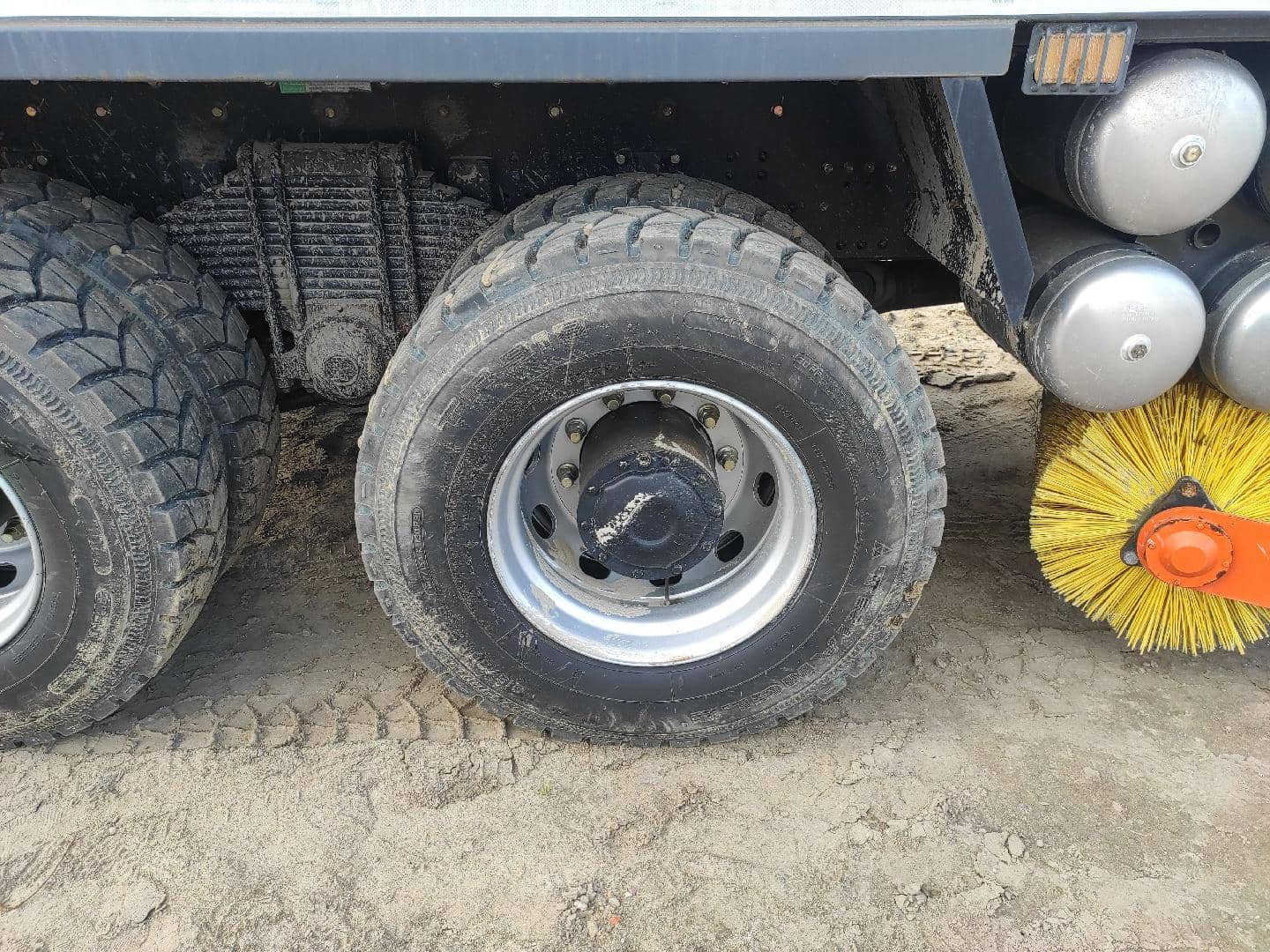 Shacman SX32586V384,  23 967 км, 2024 года в лизинг