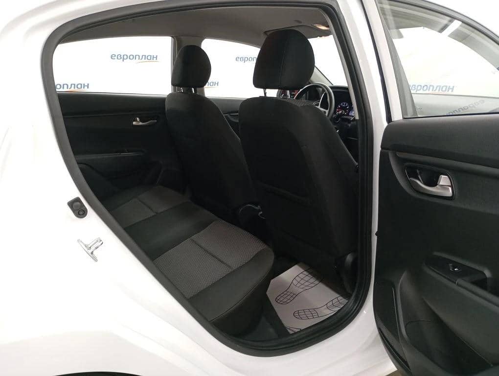 KIA Rio,  106 122 км, 2021 года в лизинг