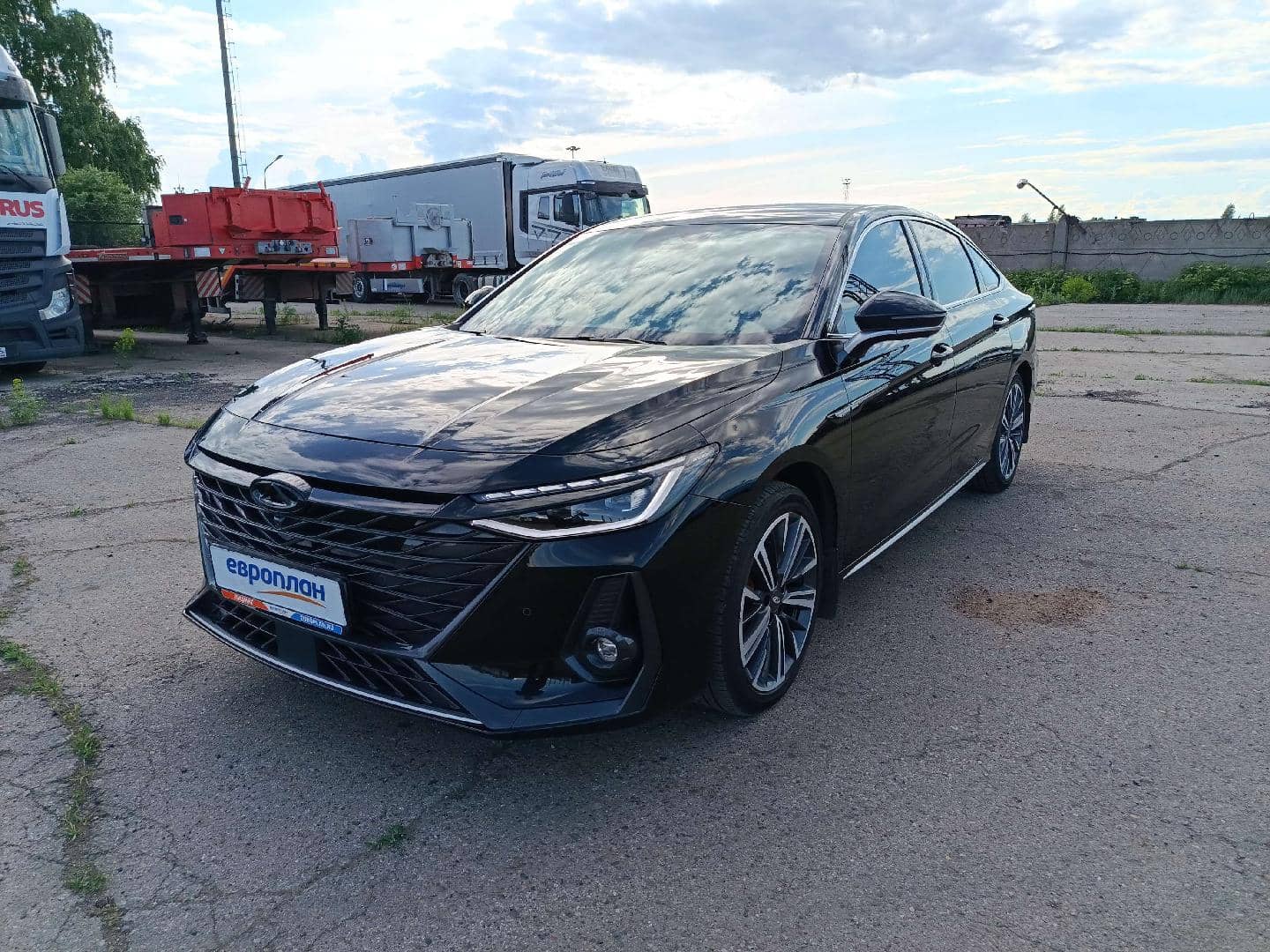 Chery Arrizo 8