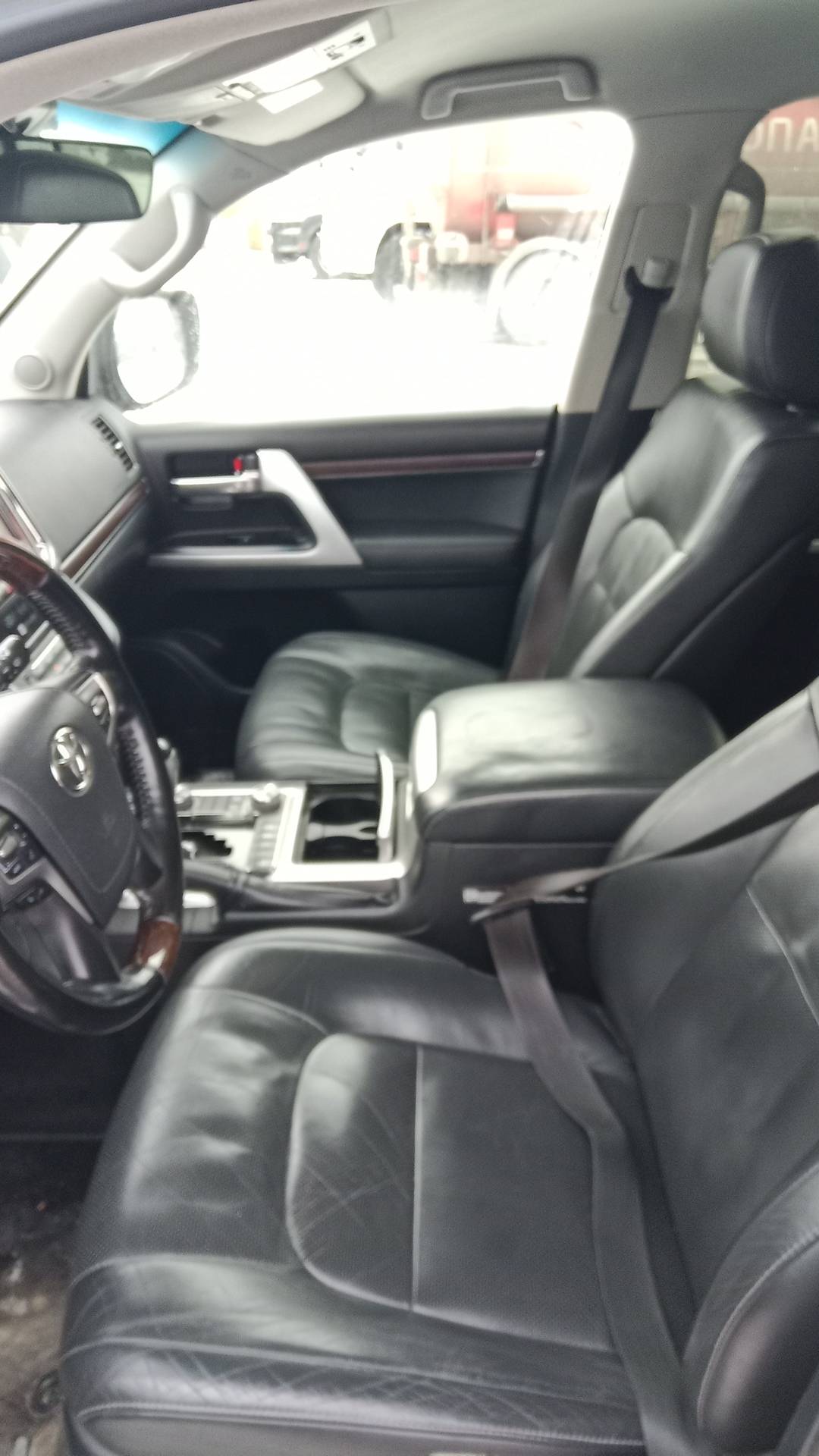 Toyota Land Cruiser 200,  391 755 км, 2018 года в лизинг