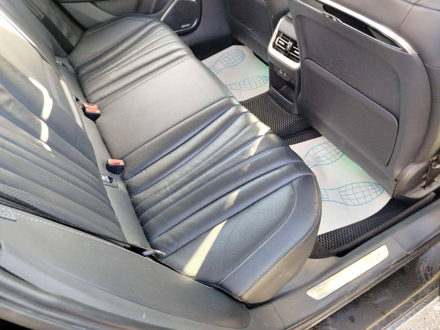 Hongqi H5,  110 870 км, 2024 года в лизинг