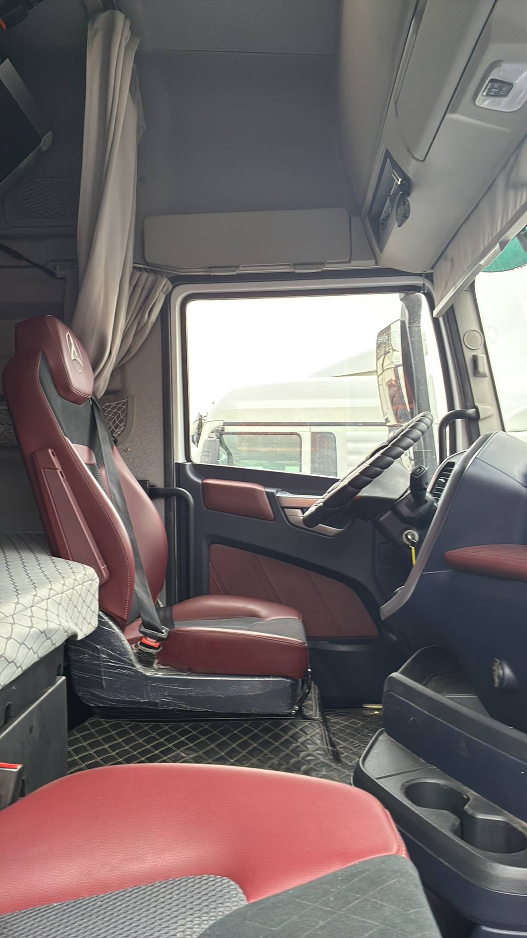 SANY HQC240DE,  189 316 км, 2024 года в лизинг