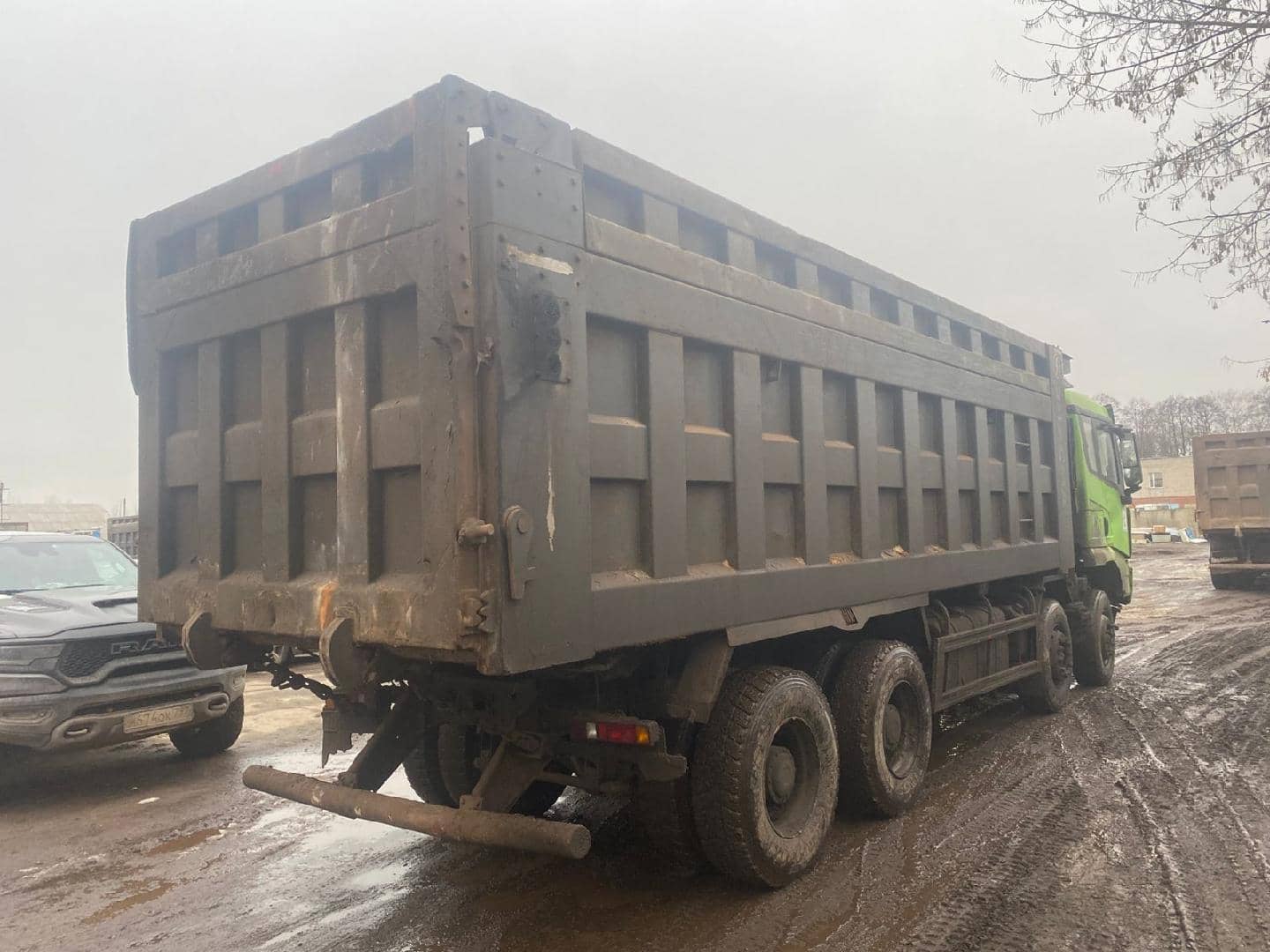 Shacman SX33186T366C,  165 608 км, 2022 года в лизинг