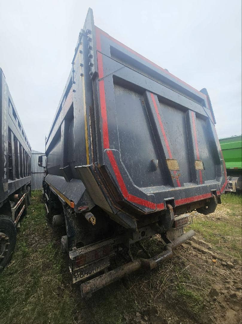 Sitrak ZZ3316V306ME,  97 233 км, 2023 года