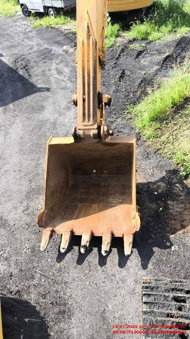 KOMATSU PC220-8MO, 2021 года в лизинг