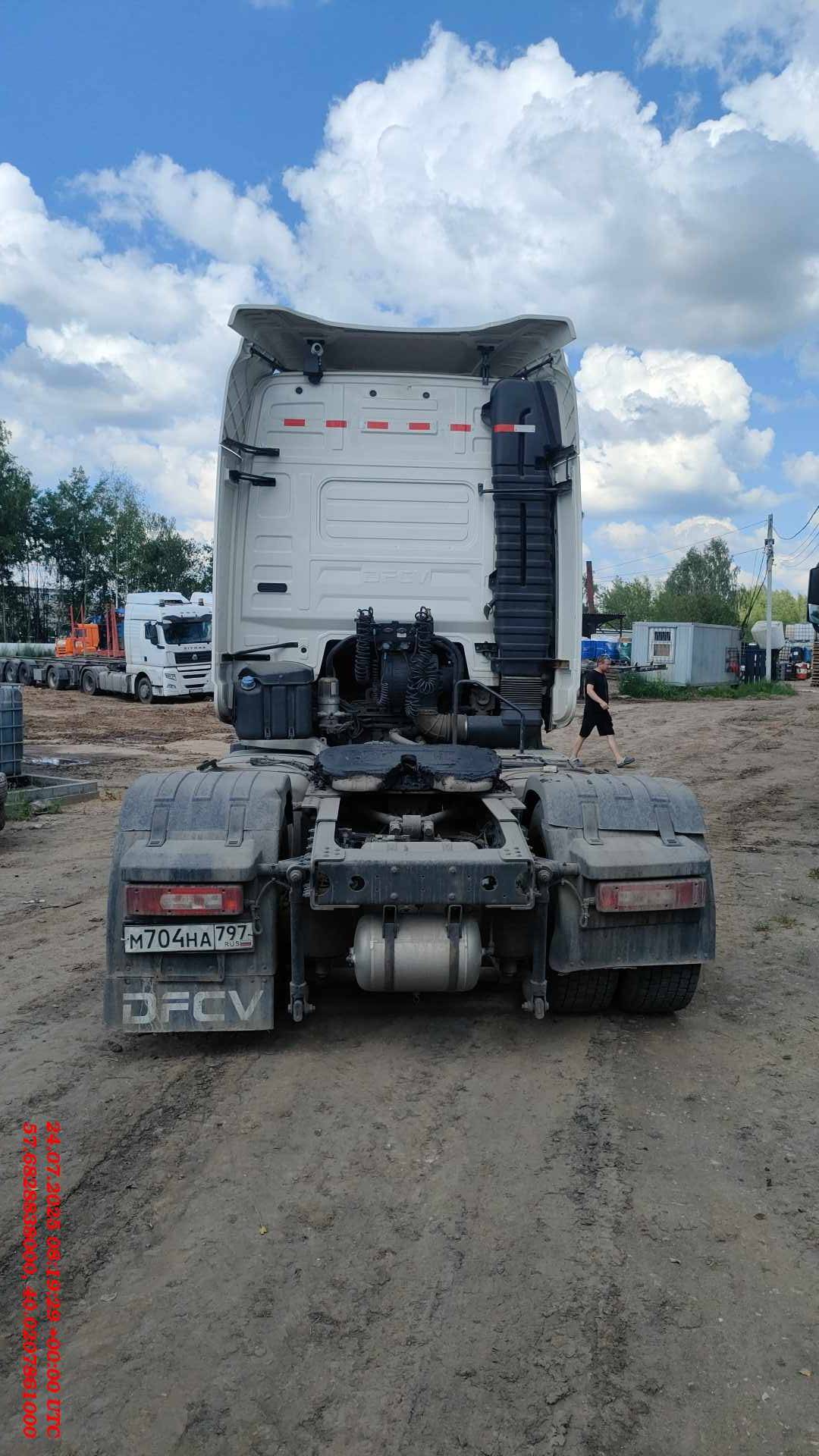 DongFeng GX DFH4180 4x2,  177 961 км, 2023 года в лизинг