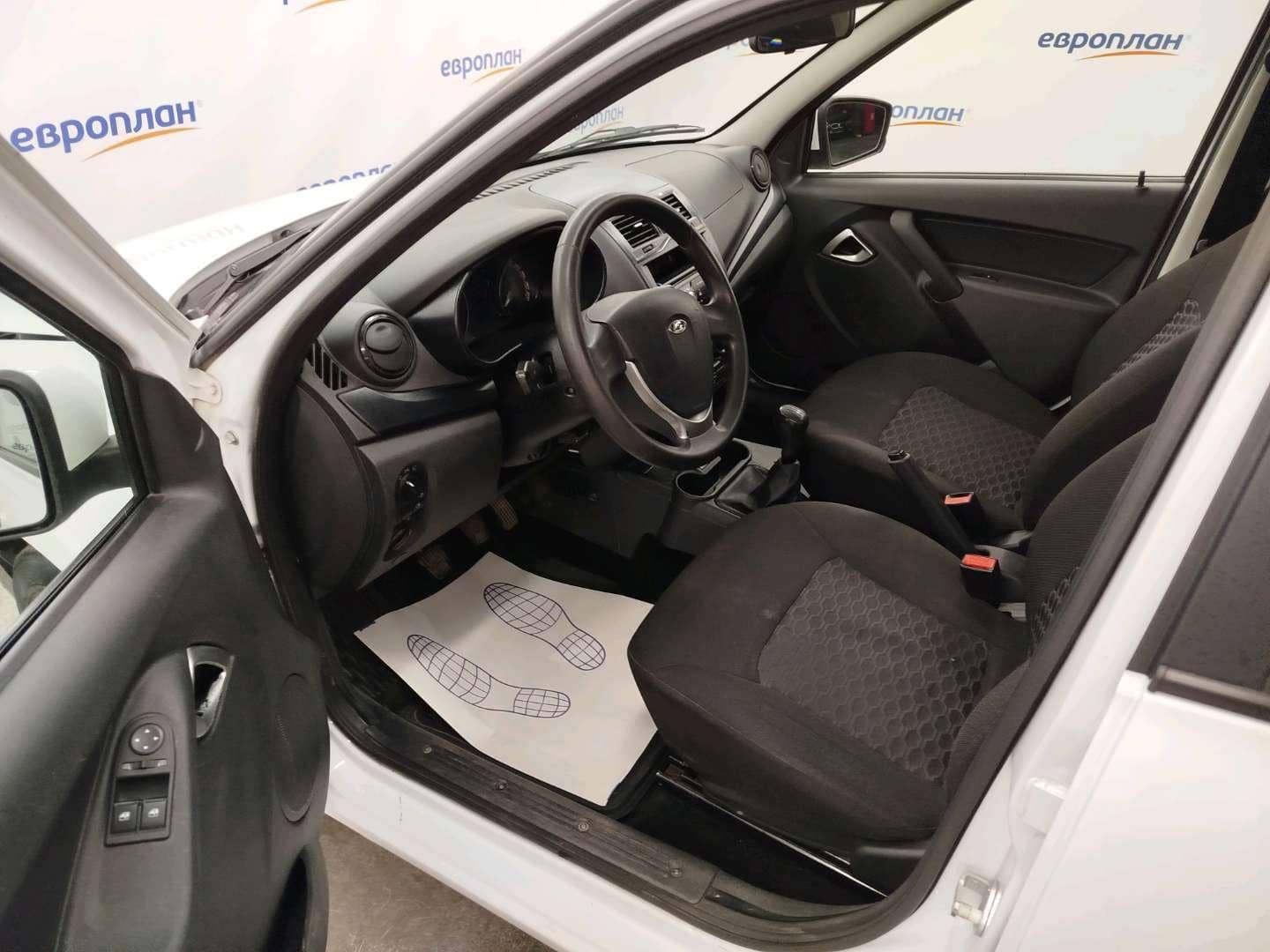 Lada Granta седан,  108 195 км, 2023 года в лизинг