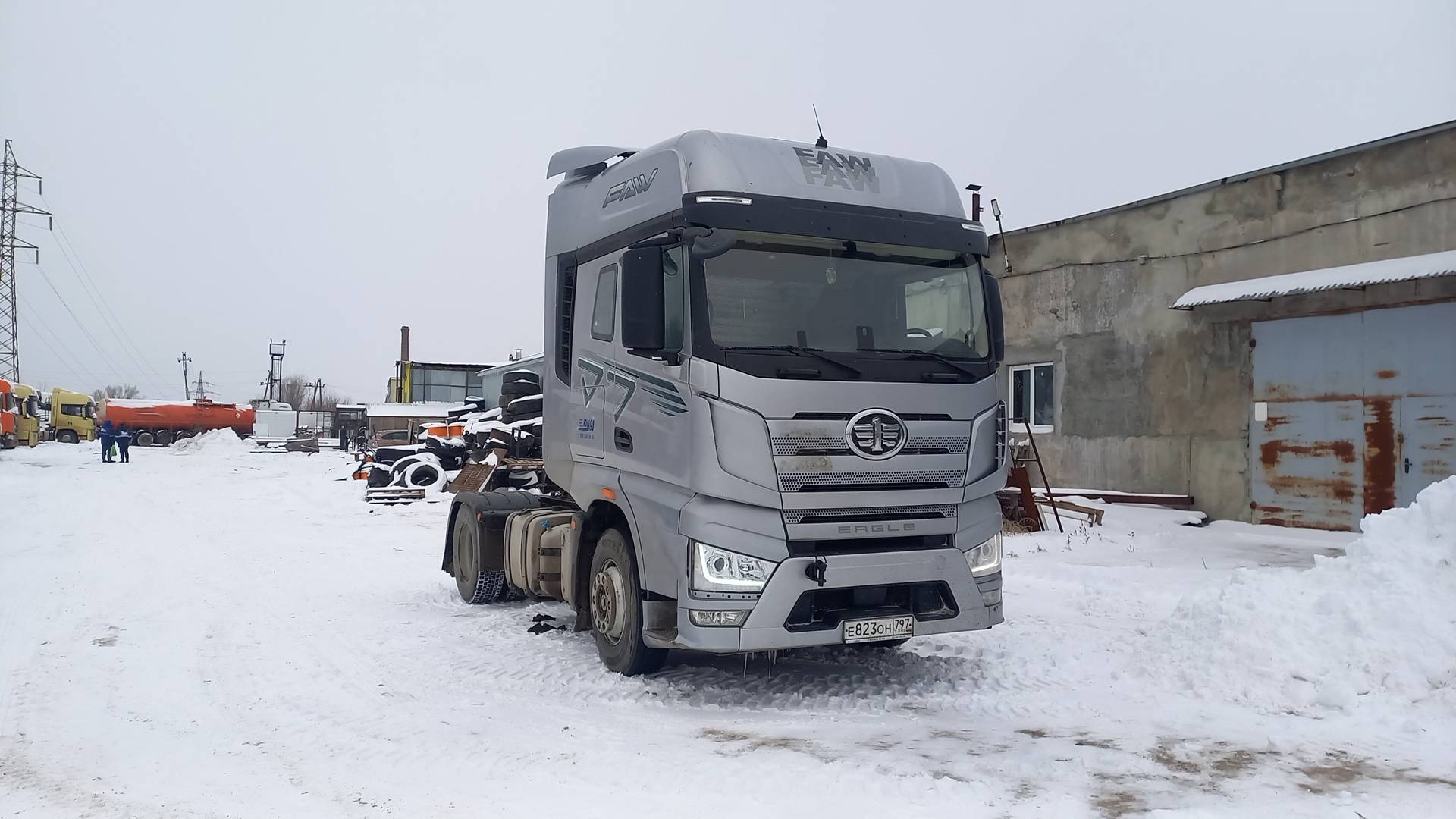 FAW CA4180P77K25E5 4x2