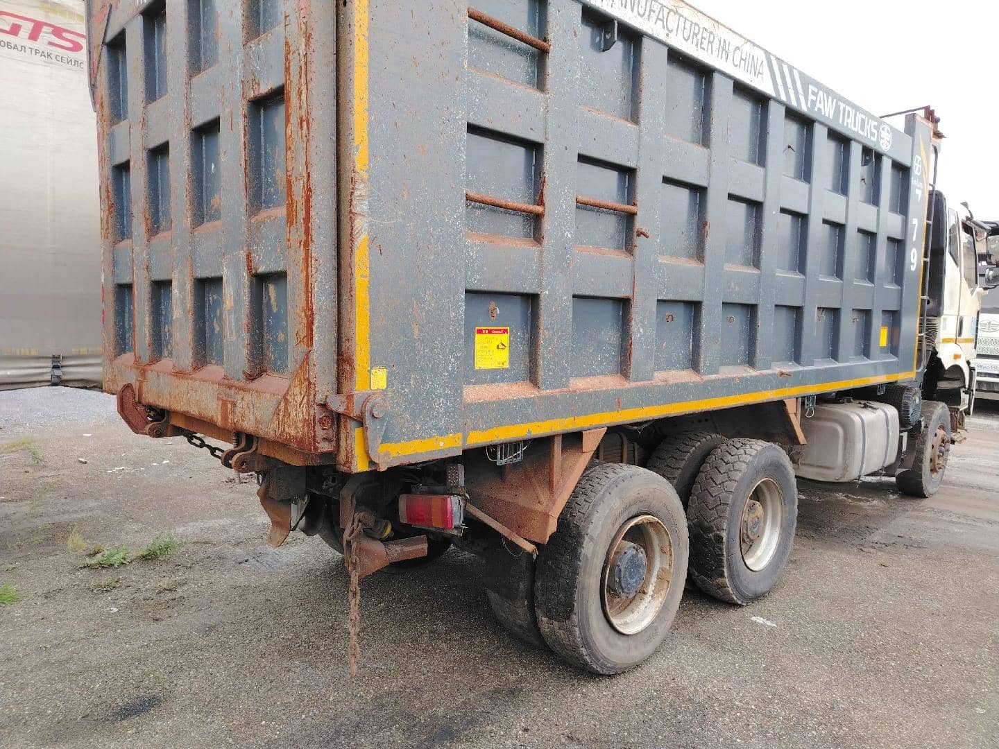 FAW CA3250P66K24T1E5 6х4,  146 429 км, 2022 года в лизинг