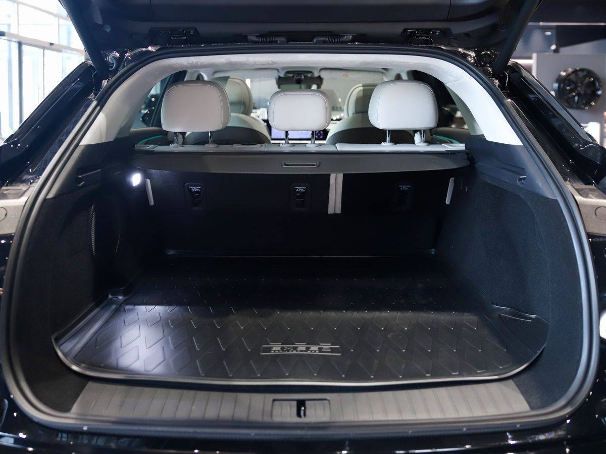 EXEED RX Флагман 2.0Т АТ полный привод (Flagship)