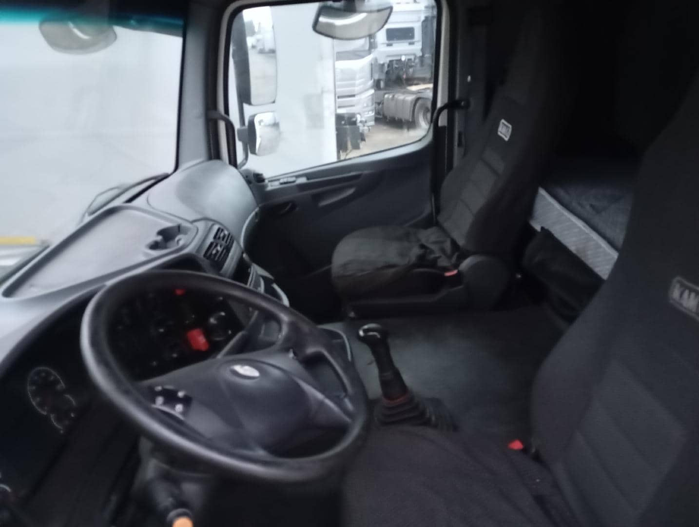 КАМАЗ 5490-5P CNG (M1840),  650 000 км, 2020 года в лизинг
