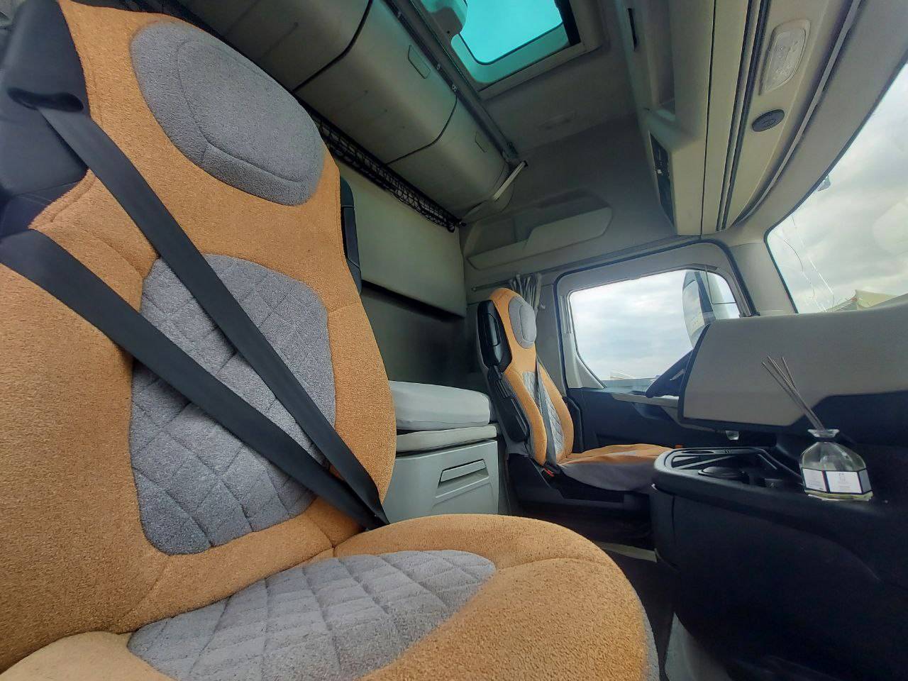 Ford F-MAX (CCK1) 1850T Лот 000007674