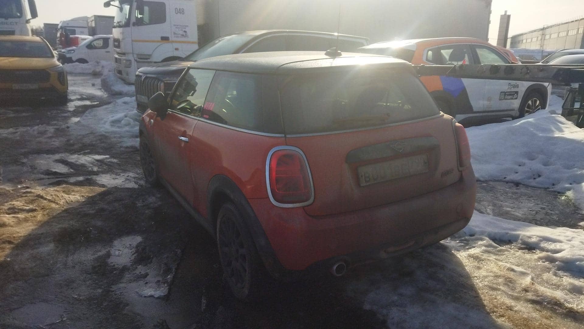 MINI 3 Door,  165 378 км, 2019 года в лизинг