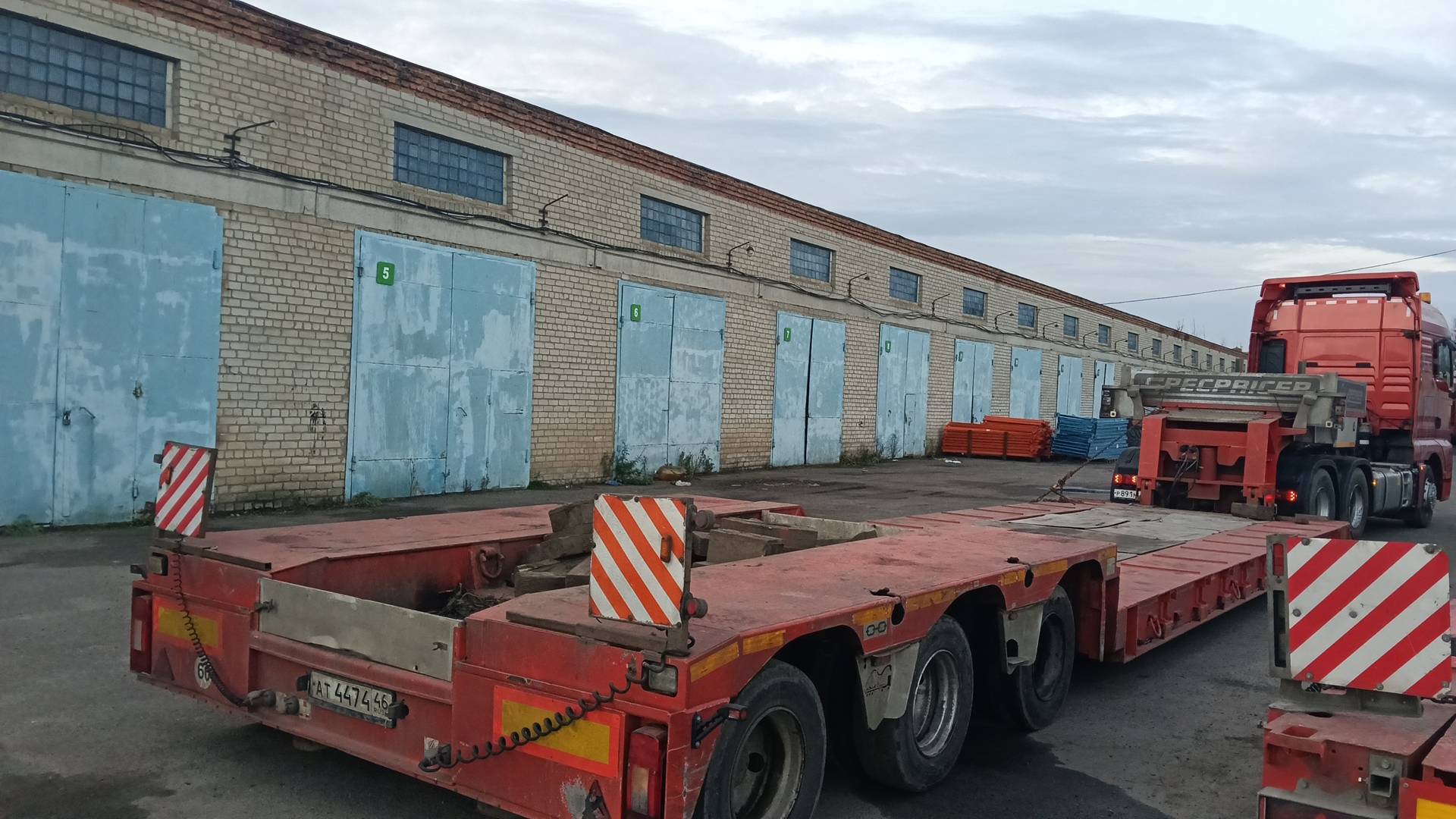 Компания СпецПрицеп Тяжеловоз низкорамный 9942D3, 2022 года в лизинг