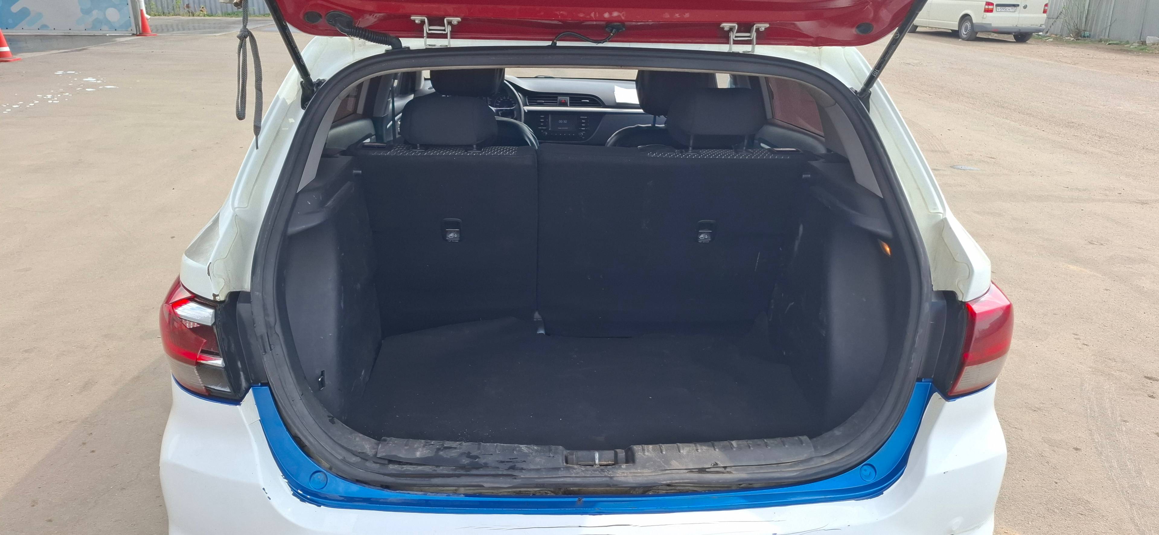KIA Rio X-Line,  326 390 км, 2018 года в лизинг