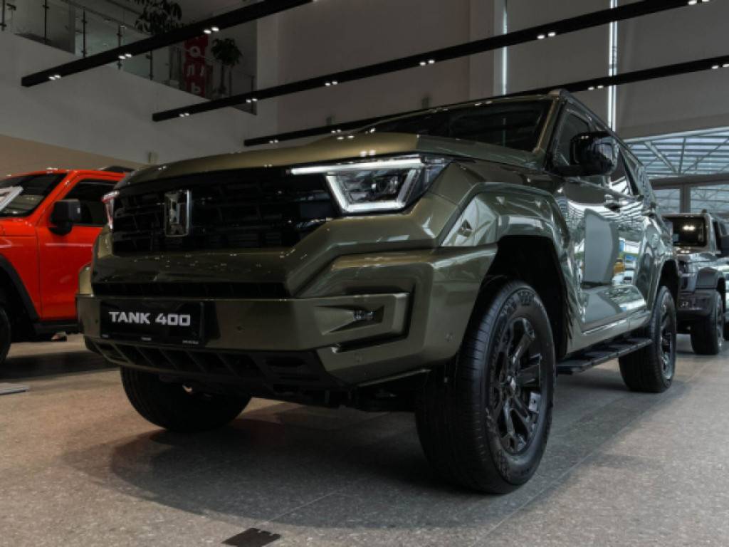 Tank 400 2.0T AT 4WD Premium