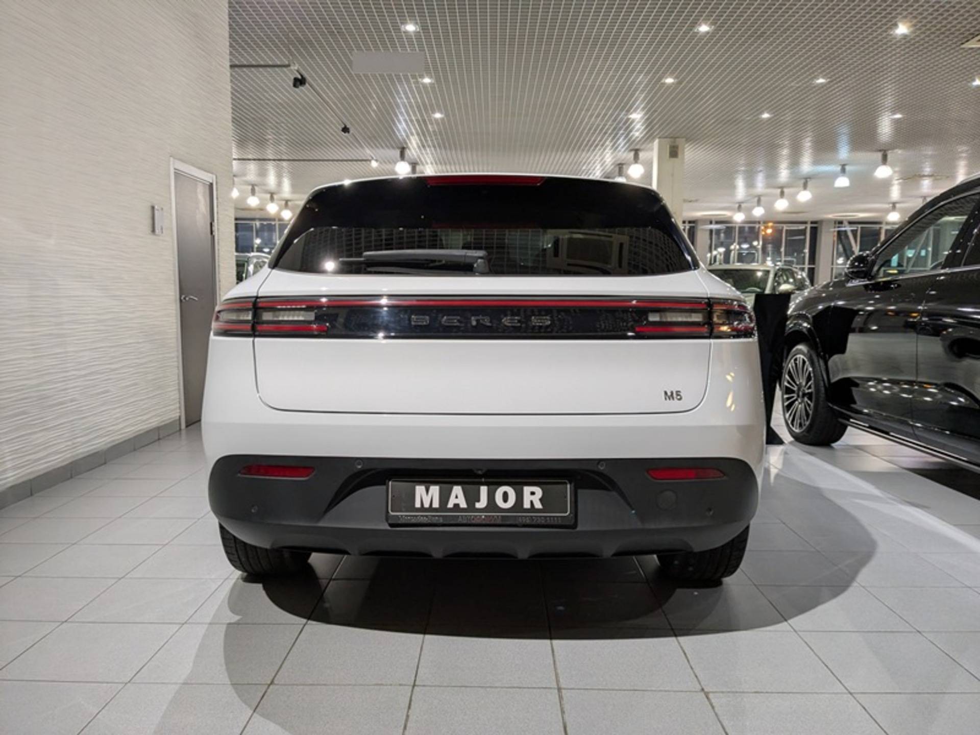 Seres M5 Premium 1.5hyb AT 4WD