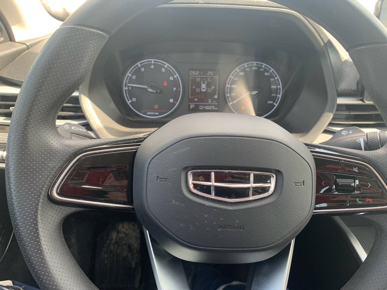 Geely Emgrand,  104 825 км, 2024 года в лизинг