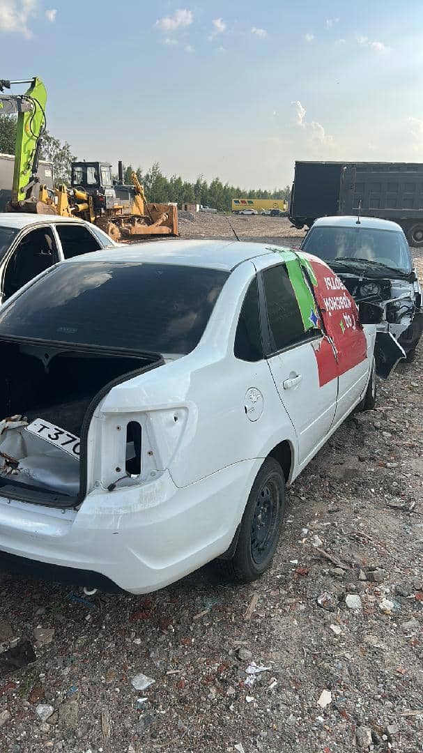 Lada Granta седан,  1 км, 2023 года