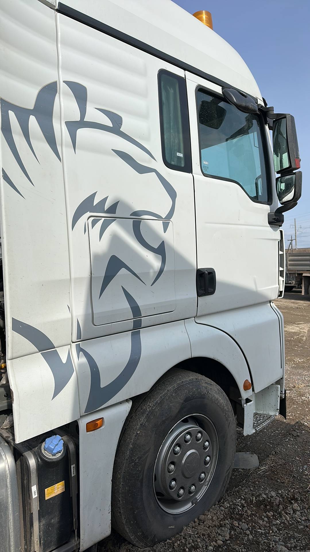Sitrak С7Н 6×4 ZZ4256V364HE,  251 010 км, 2023 года в лизинг