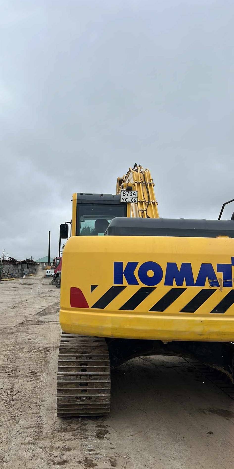 KOMATSU PC220-8MO, 2022 года в лизинг