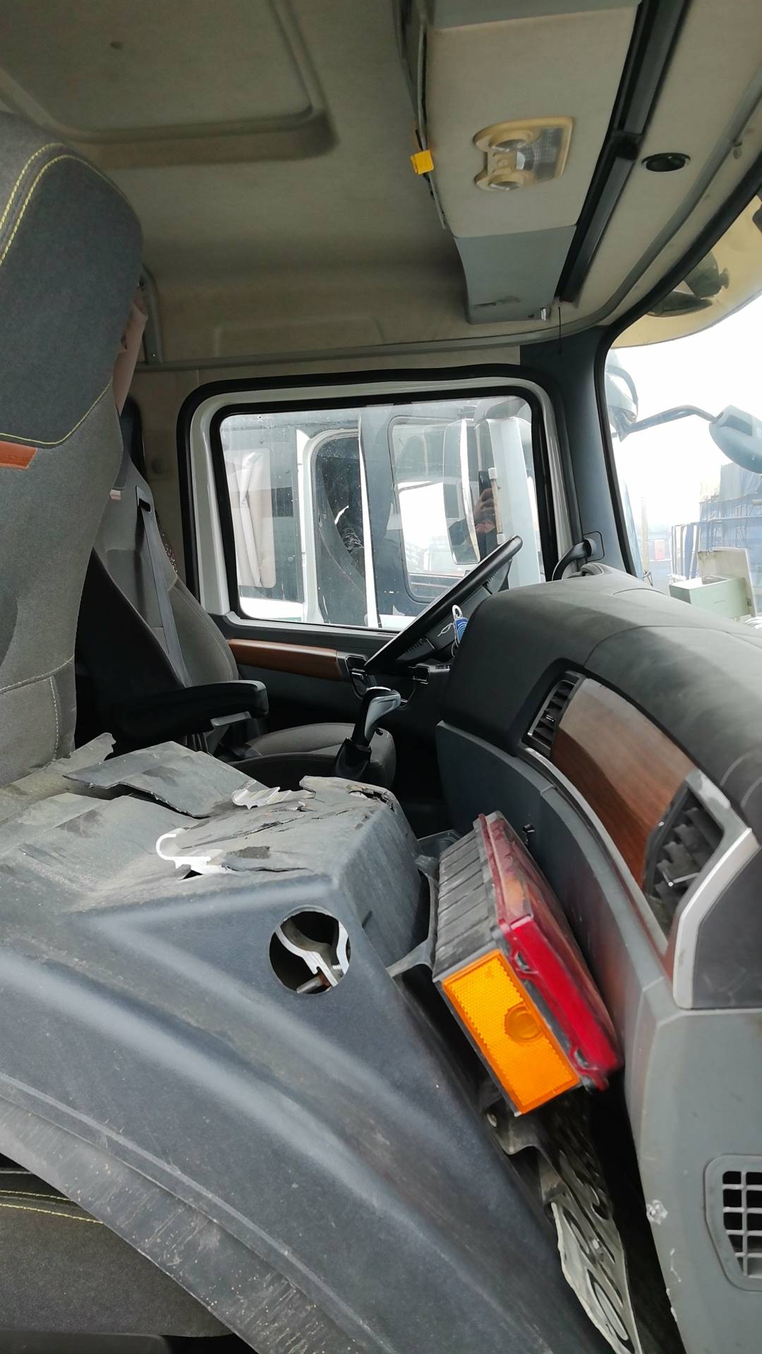 Shacman SX42586V385,  93 963 км, 2023 года в лизинг