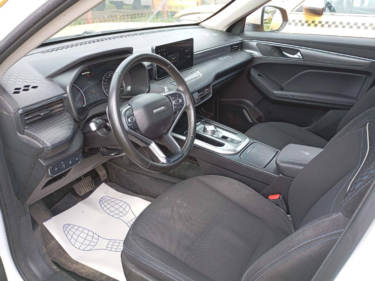 Haval Jolion,  267 229 км, 2023 года в лизинг