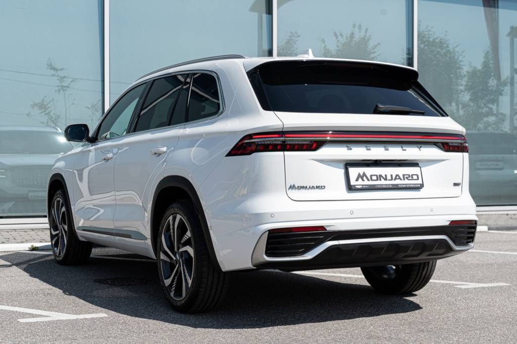 Geely Monjaro Flagship 2.0T (238 hp) 8AT 4WD