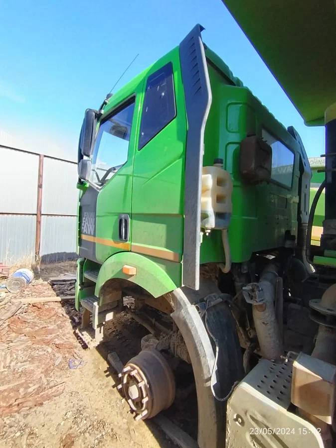 FAW CA3250P66K2T1E5 6х4,  1 км, 2021 года в лизинг