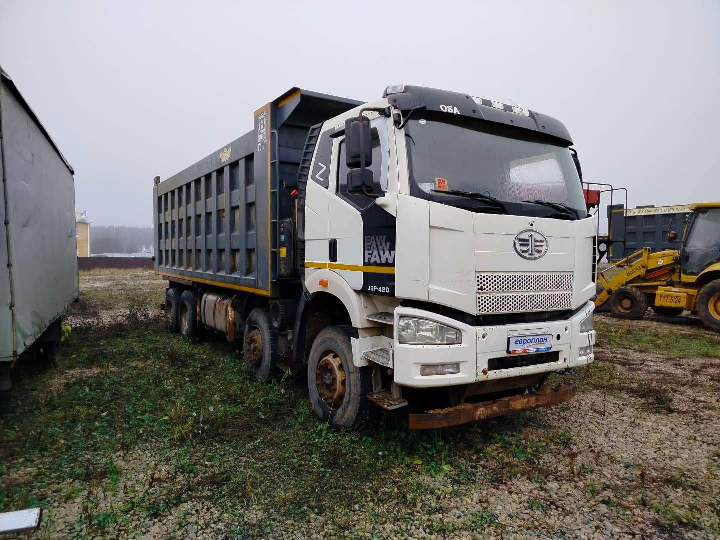 FAW CA3310P66K24T4E5 8х4,  159 669 км, 2023 года в лизинг