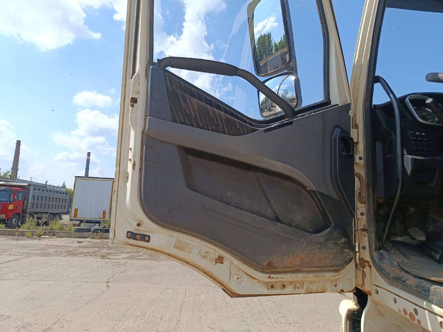 FAW CA3250P66K24L1TE5 6x6,  144 071 км, 2022 года в лизинг
