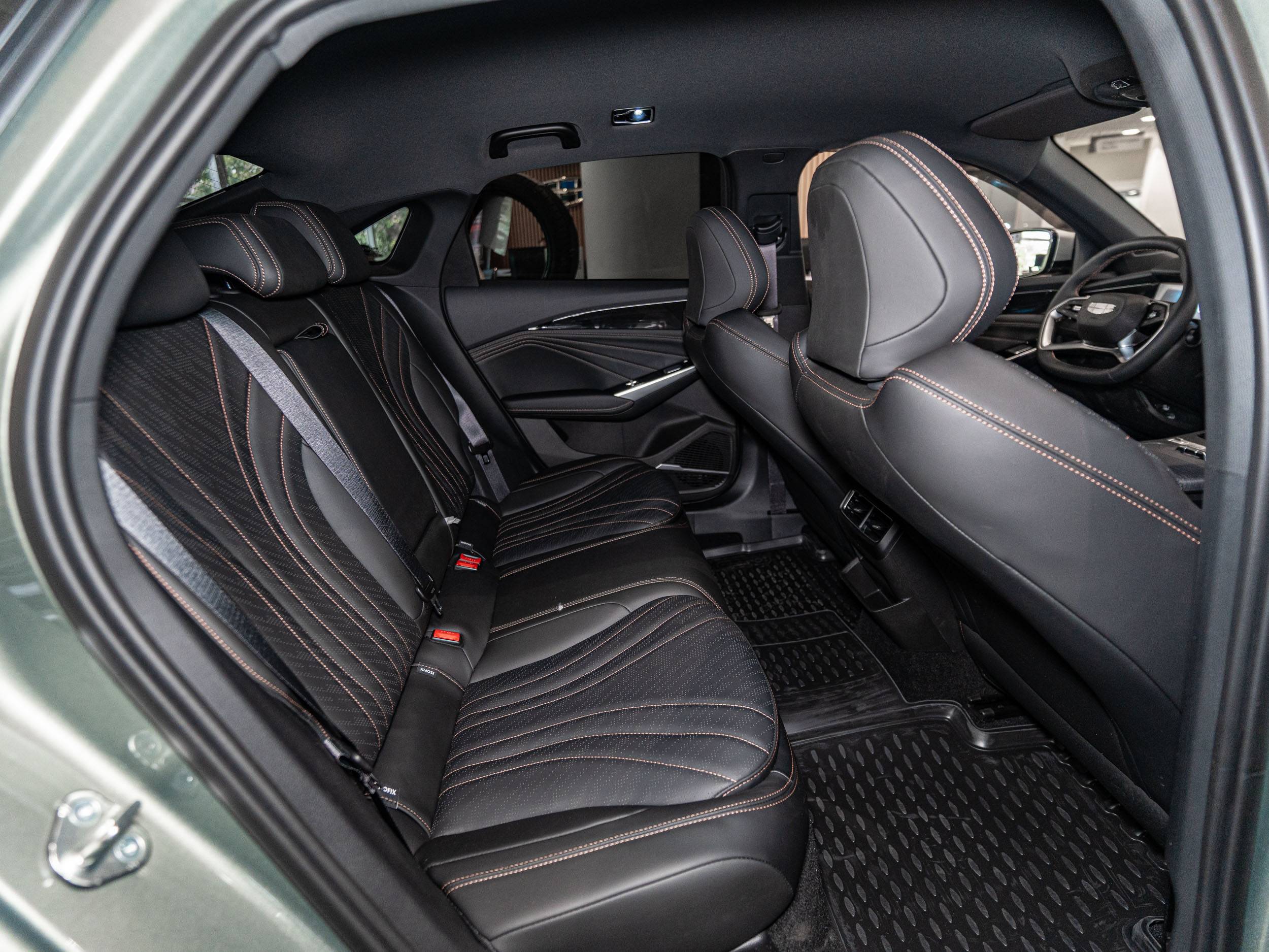 Geely Preface Flagship 2.0T 7DCT