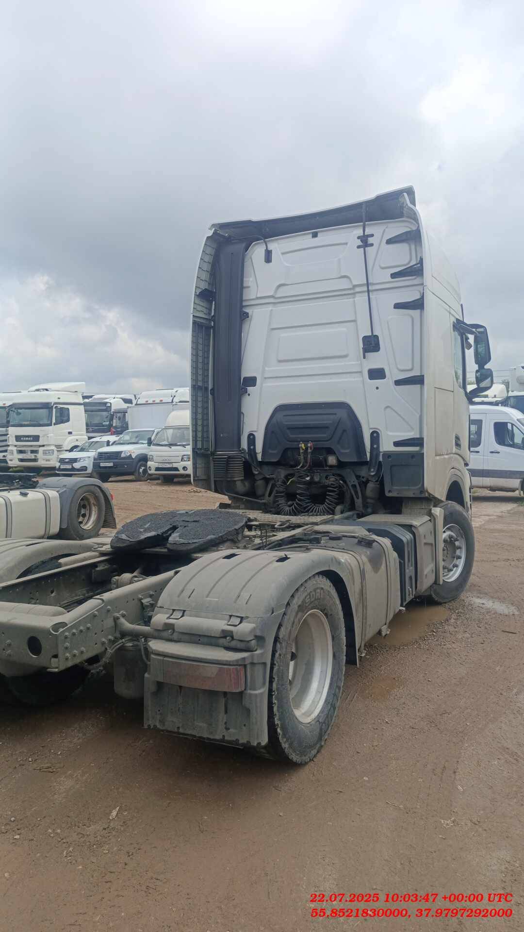Shacman SX4188YY381,  724 134 км, 2023 года в лизинг