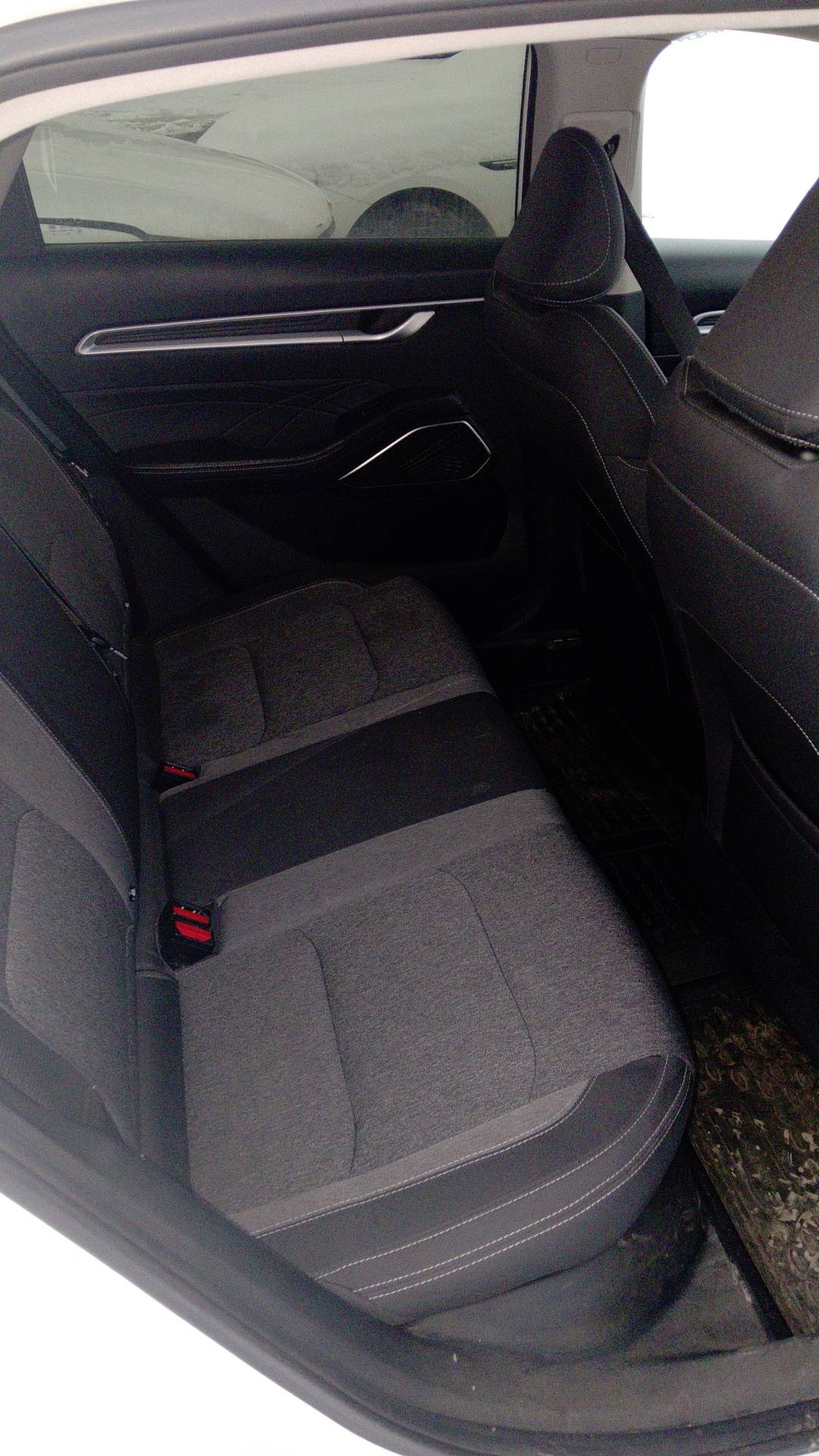 Geely Emgrand,  83 878 км, 2024 года в лизинг