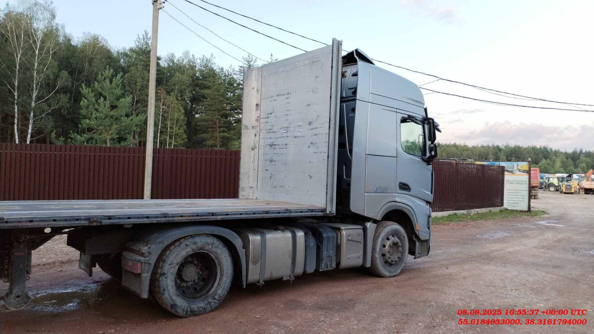 Shacman SX4188YY381,  397 579 км, 2023 года в лизинг